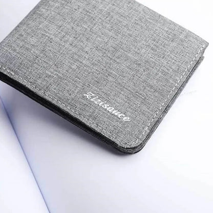 Classic Men’s Bifold Wallet – Sleek & Functional