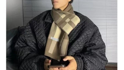 Men’s Geometric Scarf – Modern and Bold Style