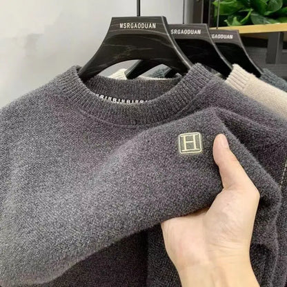 Men’s Minimalist Knit Sweater with Inner Warm Lining – Timeless Comfort with Urban Sophistication