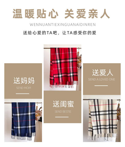 Classic Checkered Scarf with Fringes – Elegance and Comfort