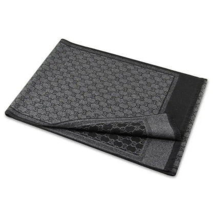 Men’s Modern Patterned Scarf – Style and Sophistication