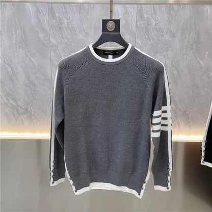 Men’s Slim Fit Knit Sweater – Minimalist Style with a Modern Touch