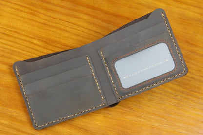 Men’s Wallet – Compact Model with Coin Pocket