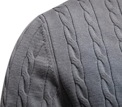 Men’s Cable Knit Sweater with Embroidery – Classic Style with a Unique Touch