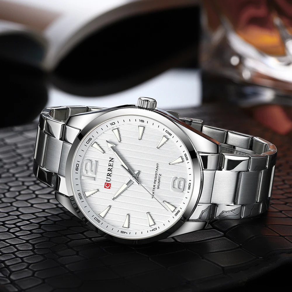 Classic Men’s Watch with Minimalist Design and Metal Band