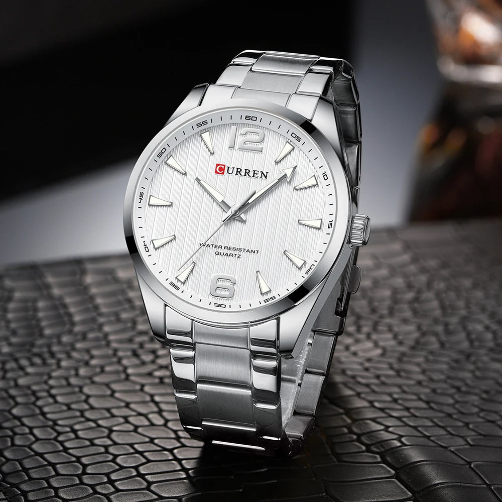 Classic Men’s Watch with Minimalist Design and Metal Band