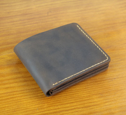 Men’s Wallet – Compact Model with Coin Pocket