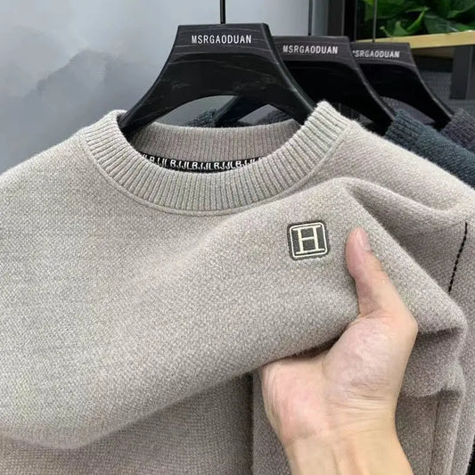 Men’s Minimalist Knit Sweater with Inner Warm Lining – Timeless Comfort with Urban Sophistication
