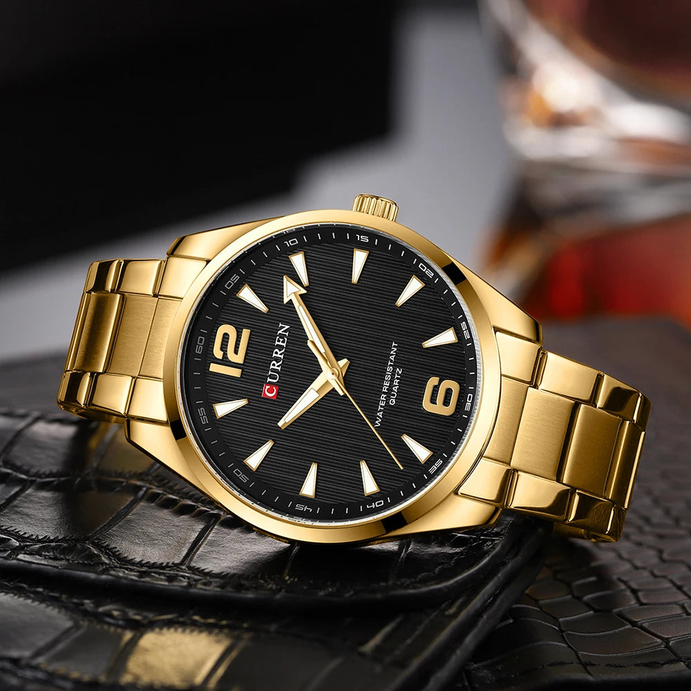 Classic Men’s Watch with Minimalist Design and Metal Band