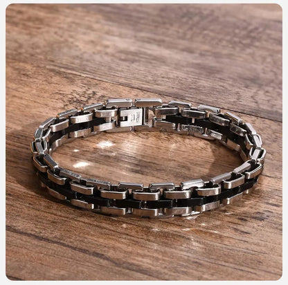 Men’s Stainless Steel Bracelet – Strength and Sophistication