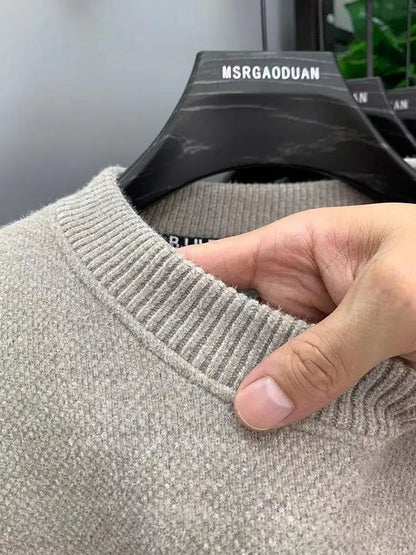 Men’s Minimalist Knit Sweater with Inner Warm Lining – Timeless Comfort with Urban Sophistication