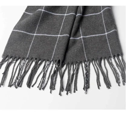 Men’s Checkered Scarf – Stylish with Fringes